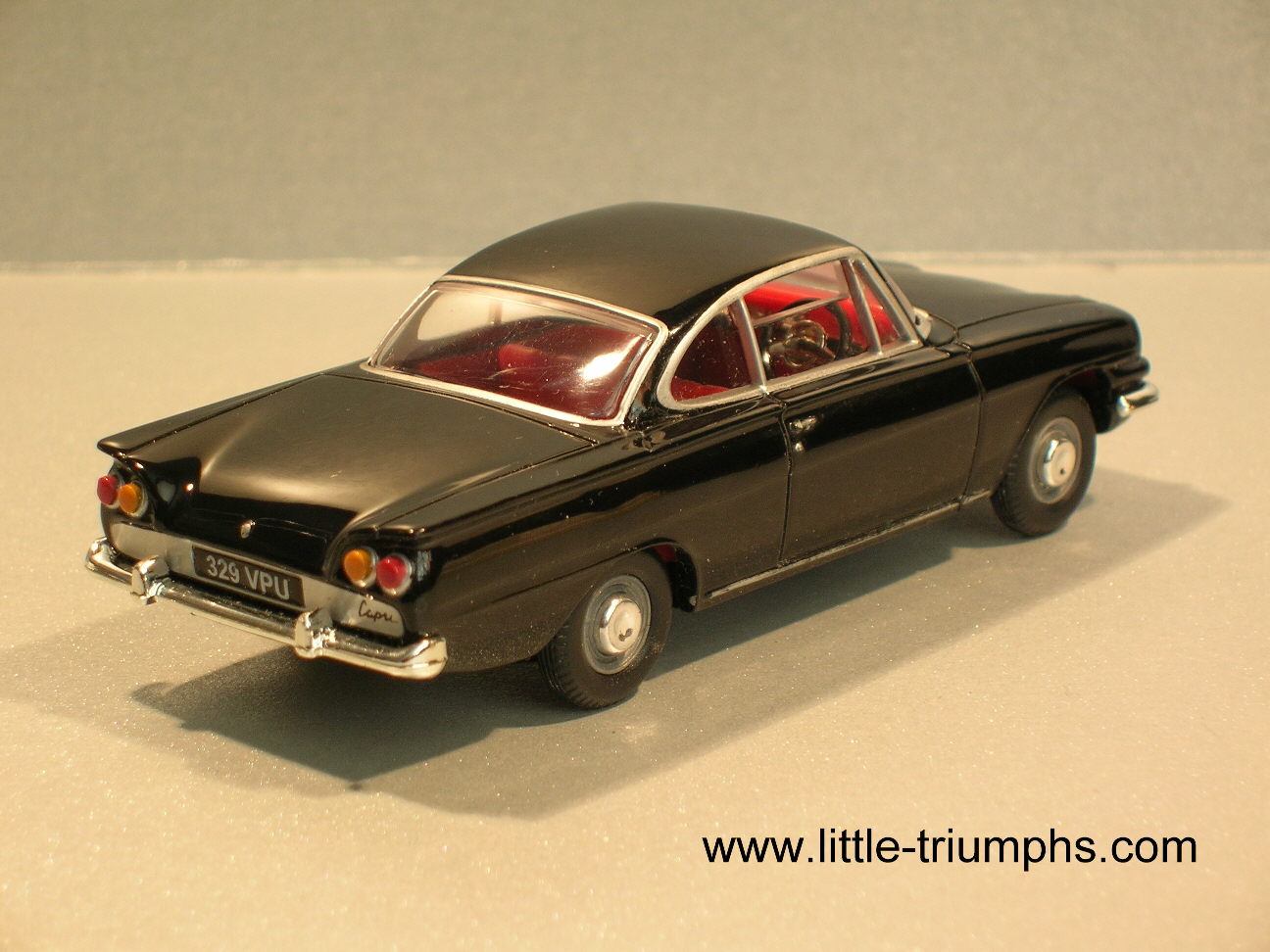 - Ford Capri - Black -